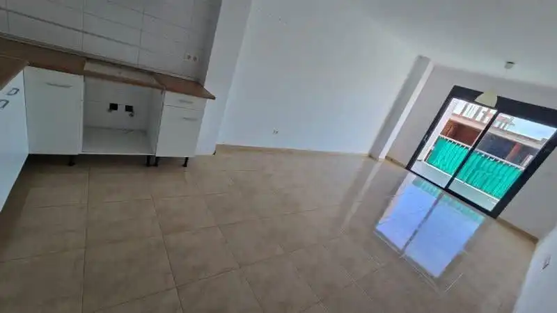 Piso con ascensor en venta en Calle GRANADO, imagen 2