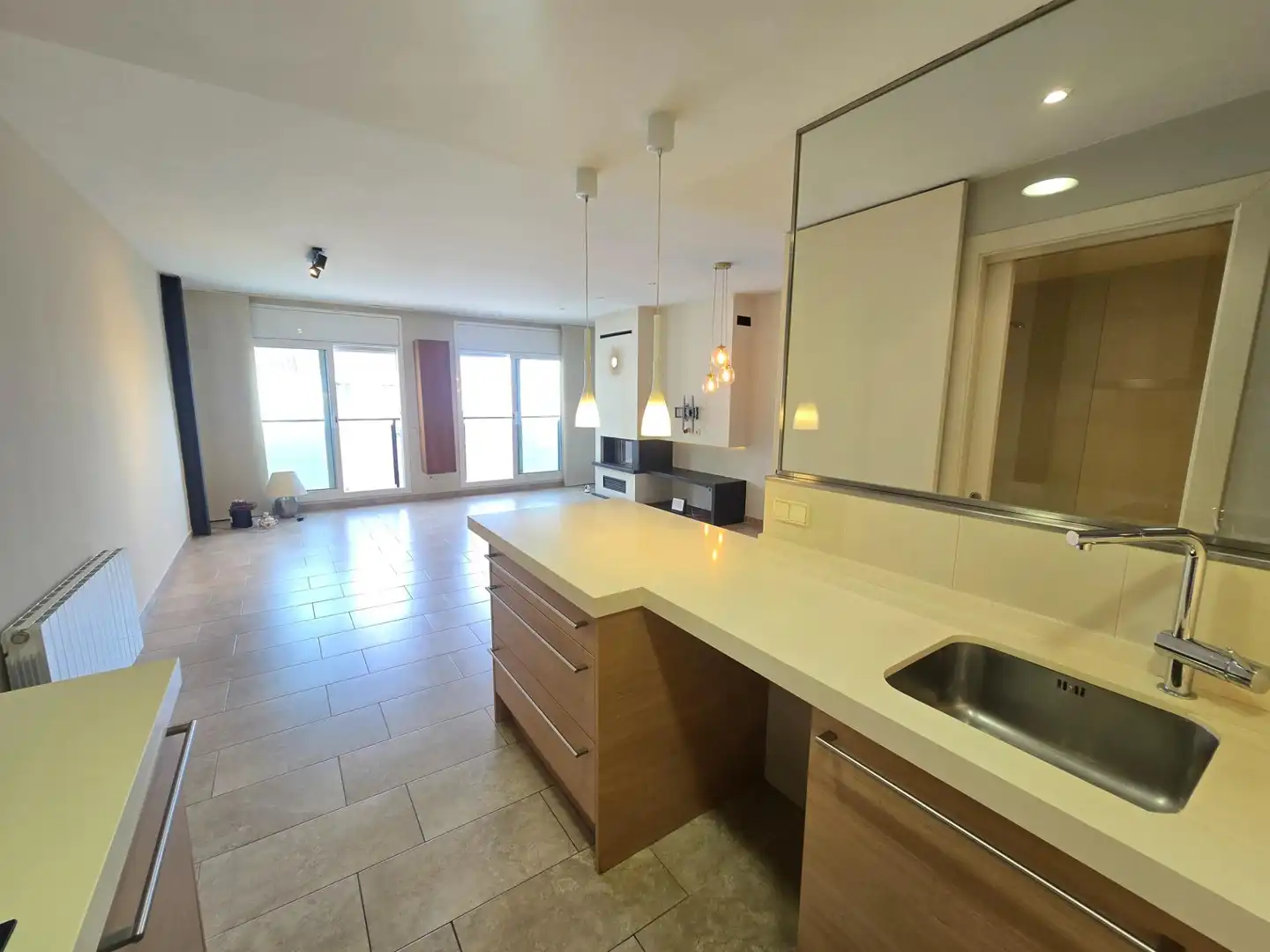 Cocina de Dúplex de alquiler en El Masnou con Aire acondicionado, Calefacción y Jardín privado