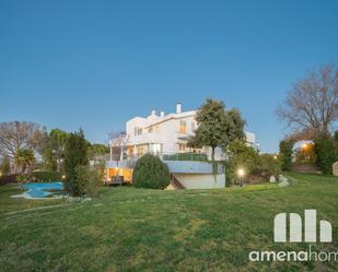 Garden of House or chalet to rent in Ciudalcampo  with Air Conditioner, Terrace and Swimming Pool