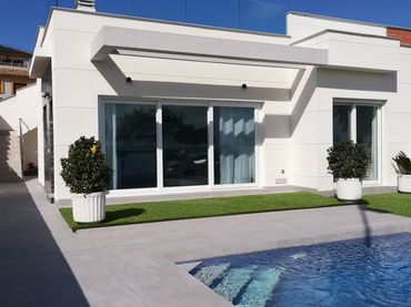 Xalet amb piscina en venda a Los Montesinos