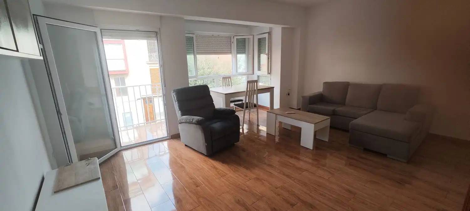 Appartamento con balcone in affitto a Centro, imagen 12