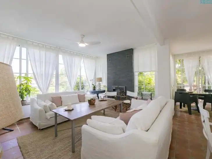 Sala d'estar de Finca rústica de lloguer en Alhaurín El Grande amb Aire condicionat, Calefacció i Jardí privat