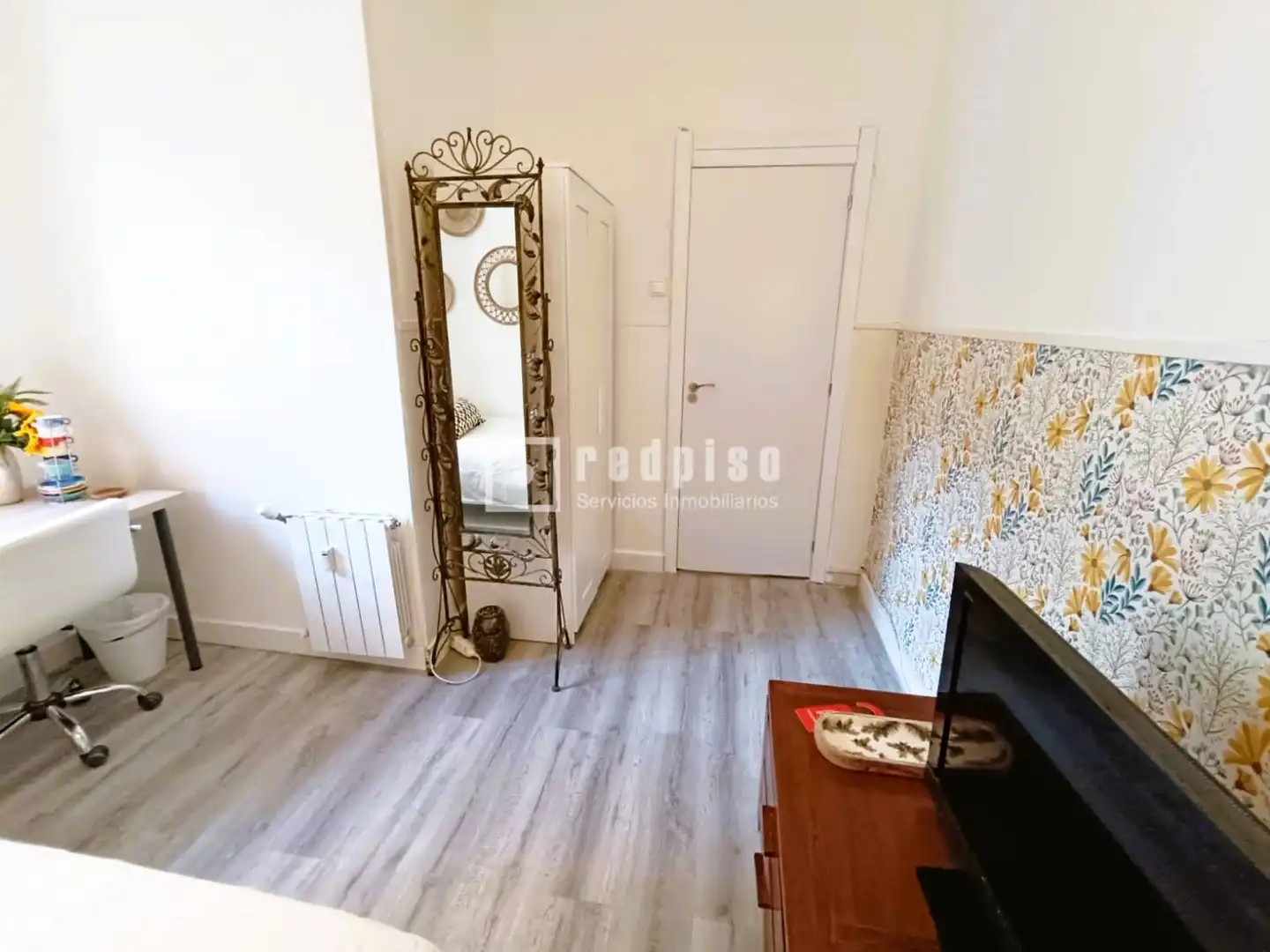 Habitación de Estudio de alquiler en Madrid con Calefacción y Amueblado