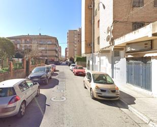 Exterior view of Flat for sale in  Granada Capital