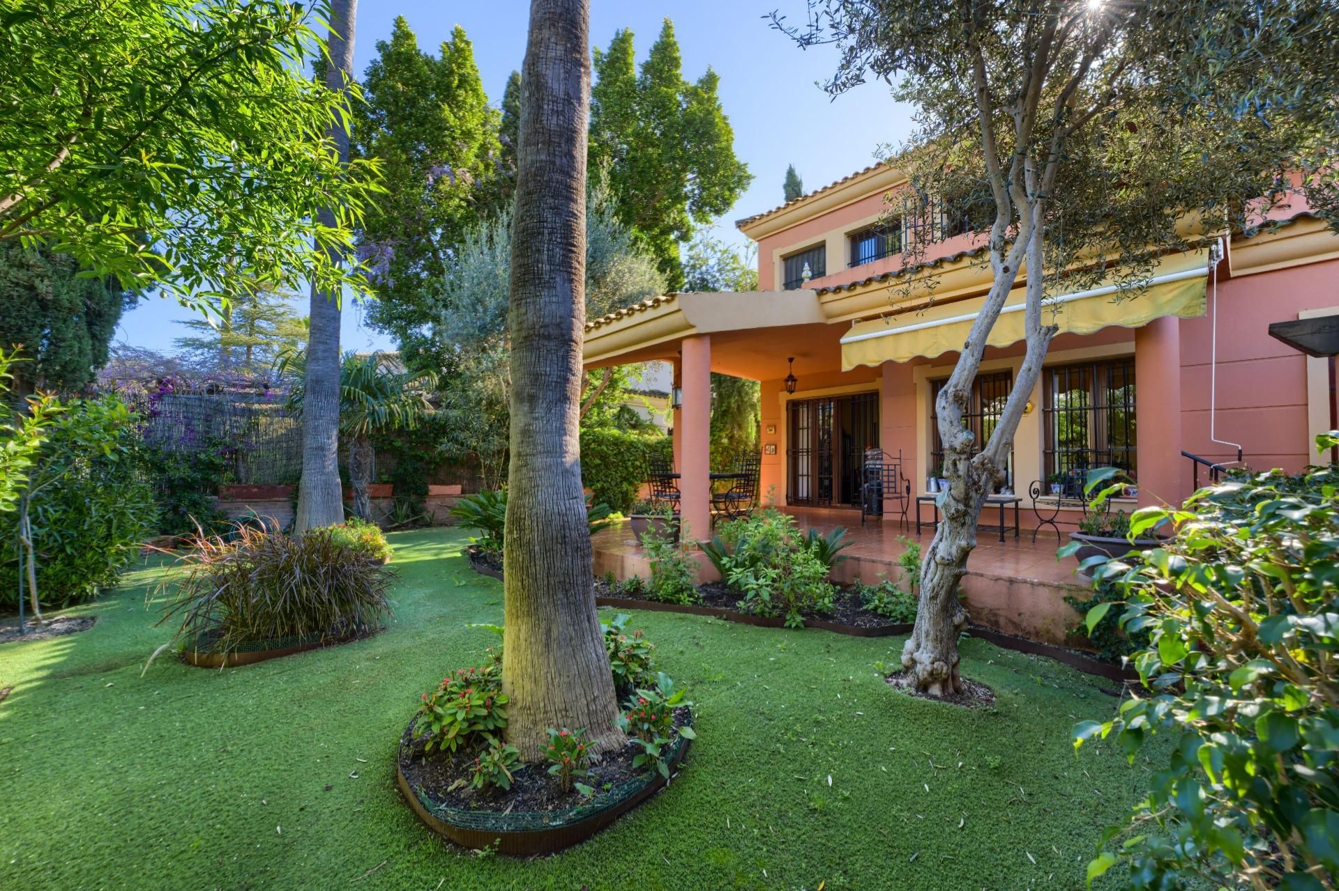 Garden of House or chalet for sale in Bormujos  with Air Conditioner, Heating and Private garden
