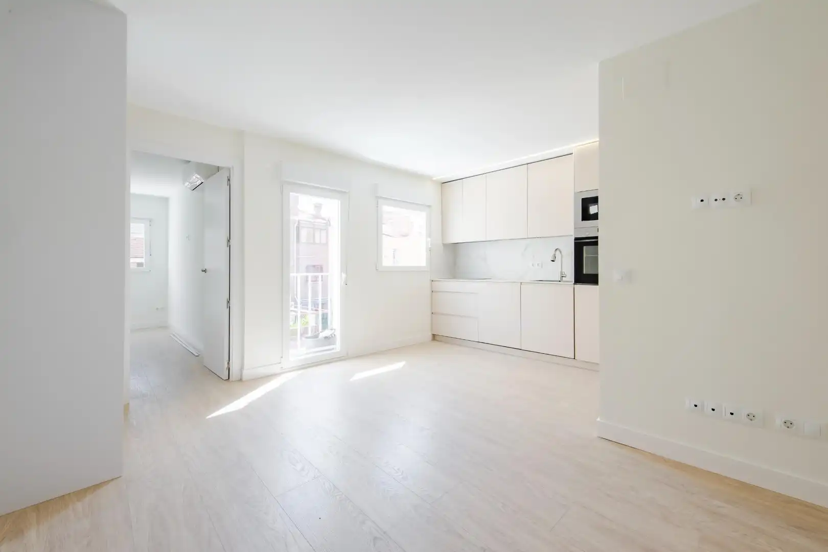 Kitchen of Flat for sale in Madrid