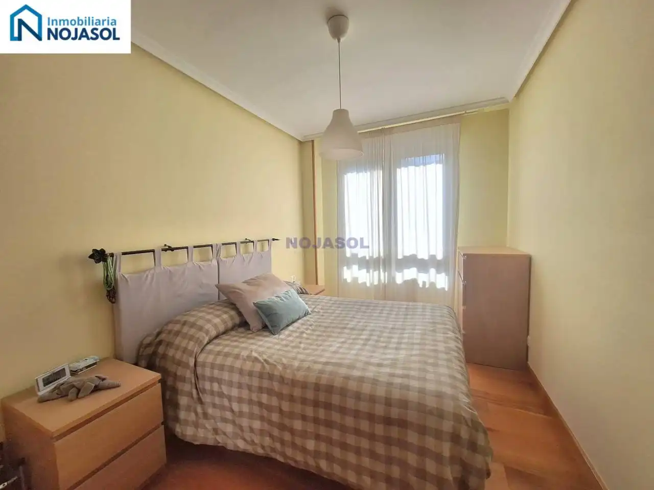 Bedroom of Apartments for sale in Santoña  with Heating, Parquet flooring and Furnished