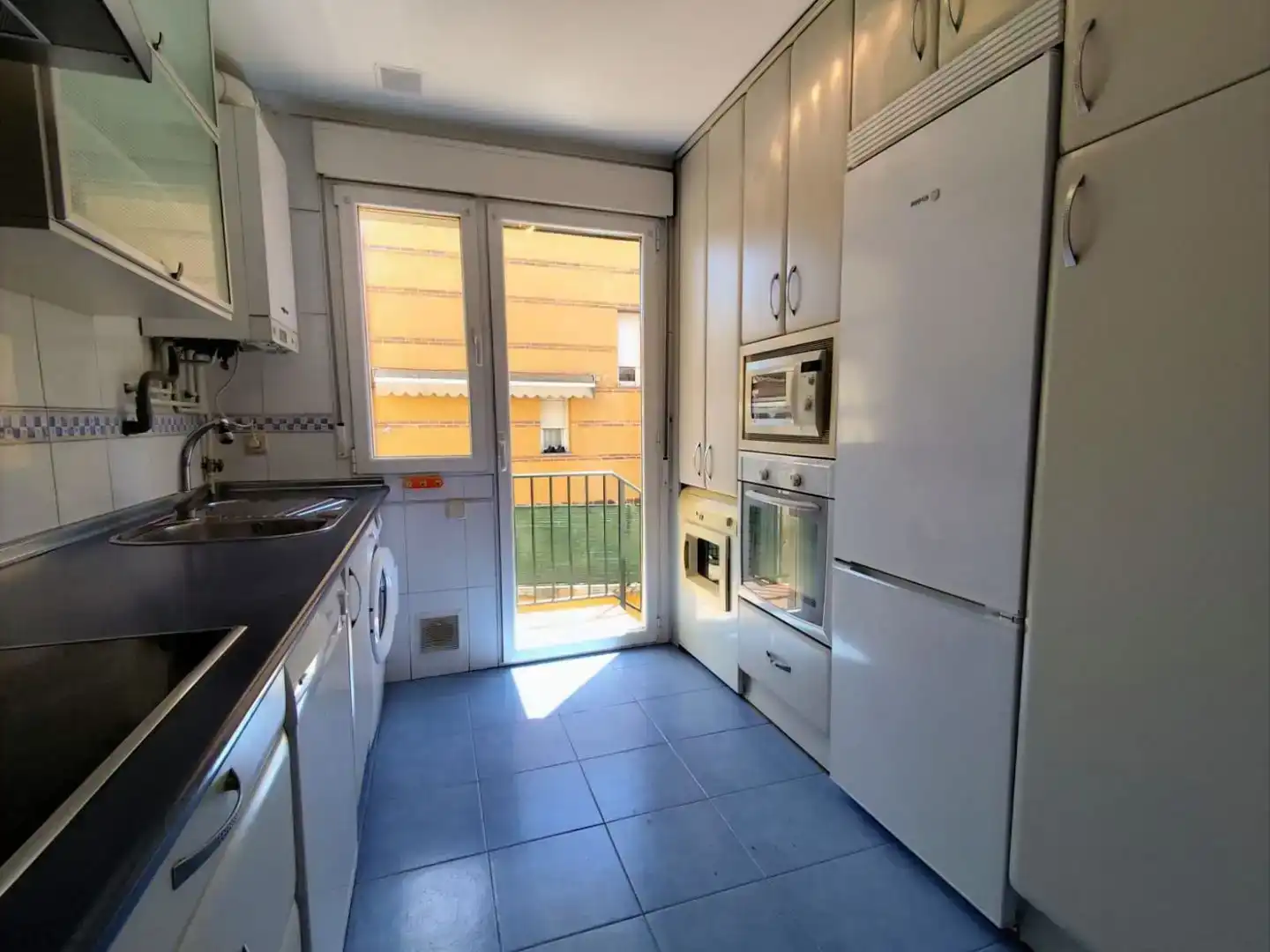 Cocina de Casa o chalet en venta en Ávila con Jardín privado, Parquet y Balcón