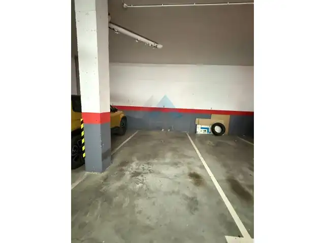 Parking de Piso en venta en Alcalá de Henares con Aire acondicionado, Calefacción y Parquet