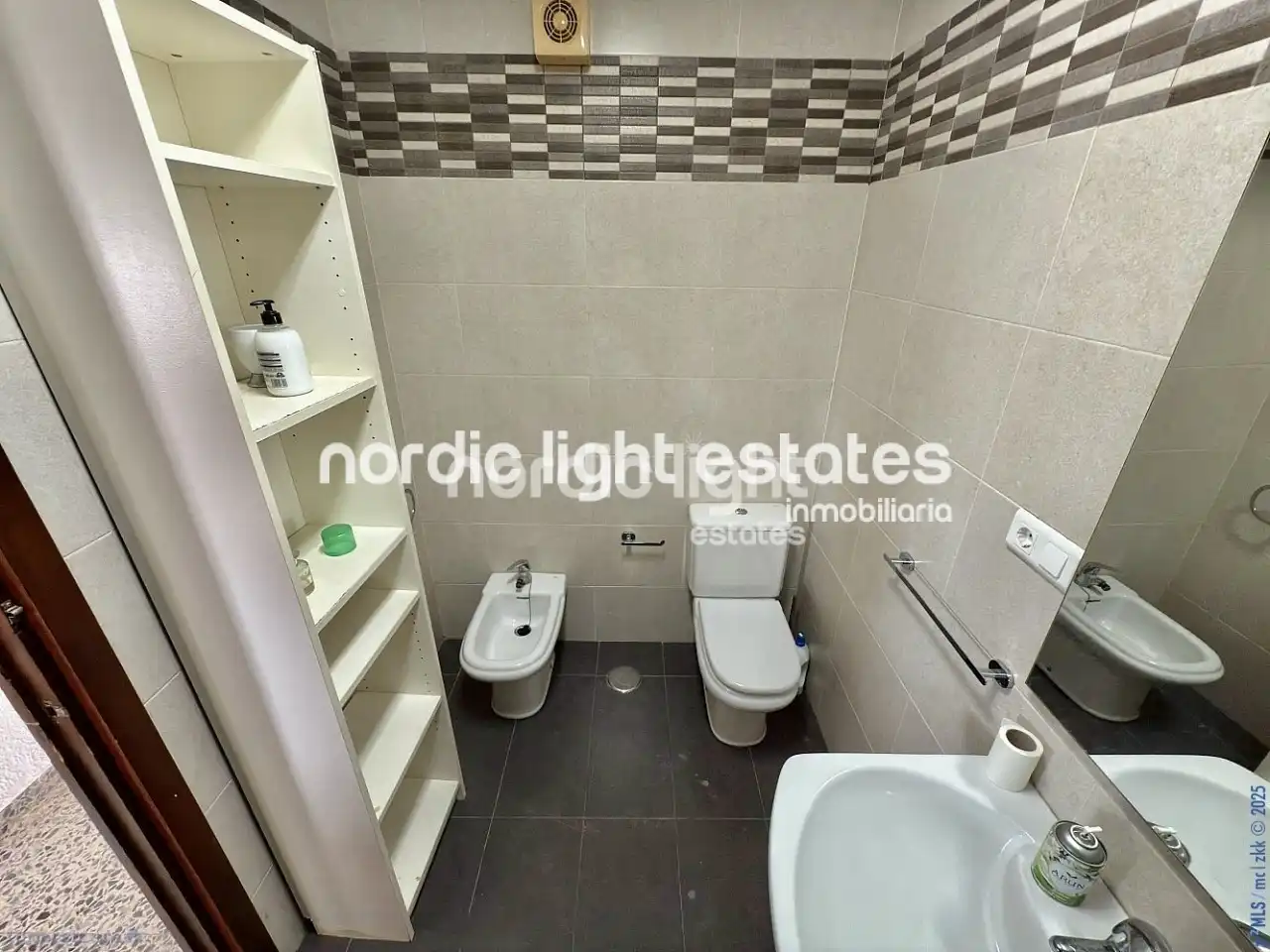 Piso con piscina en venta en Torre del Mar, imagen 19
