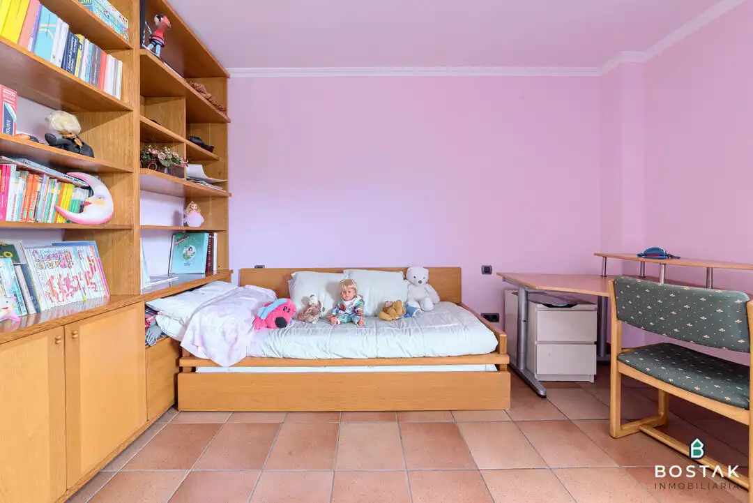 Dormitori de Casa o xalet en venda en Barrika amb Calefacció, Jardí privat i Terrassa