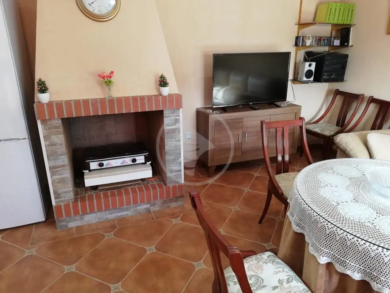 Wohnzimmer von Country house zum Verkauf in Linares mit Privatgarten, Terrasse und Schwimmbad