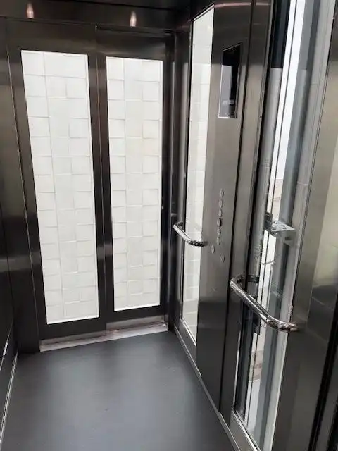 Oficina de lloguer en L'Hospitalet de Llobregat amb Aire condicionat, Calefacció i Terrassa