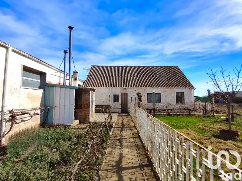 Vista exterior de Casa o chalet en venta en Riego de la Vega con Calefacción