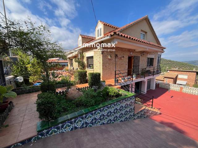 Casa-chalet en Venta en Santa Coloma de Cervelló
