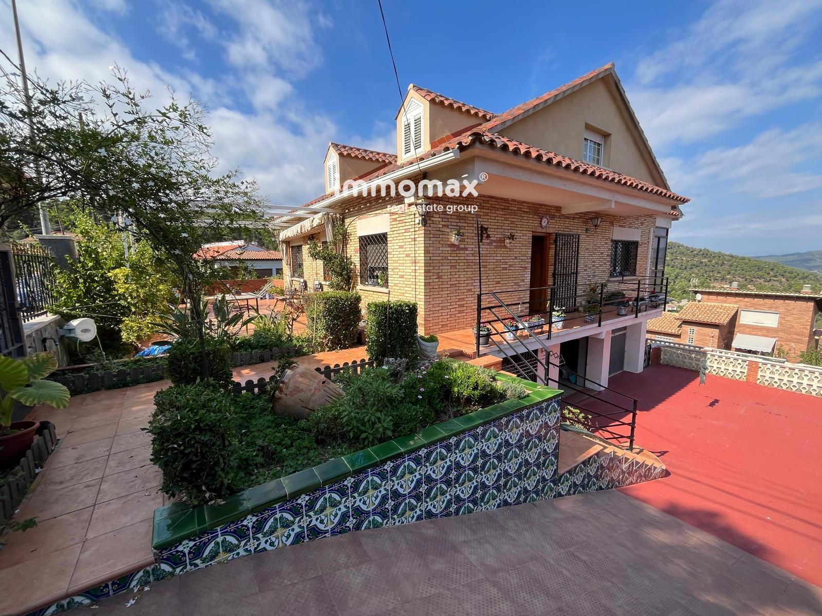 Vista exterior de Casa o xalet en venda en Santa Coloma de Cervelló amb Calefacció, Terrassa i Traster