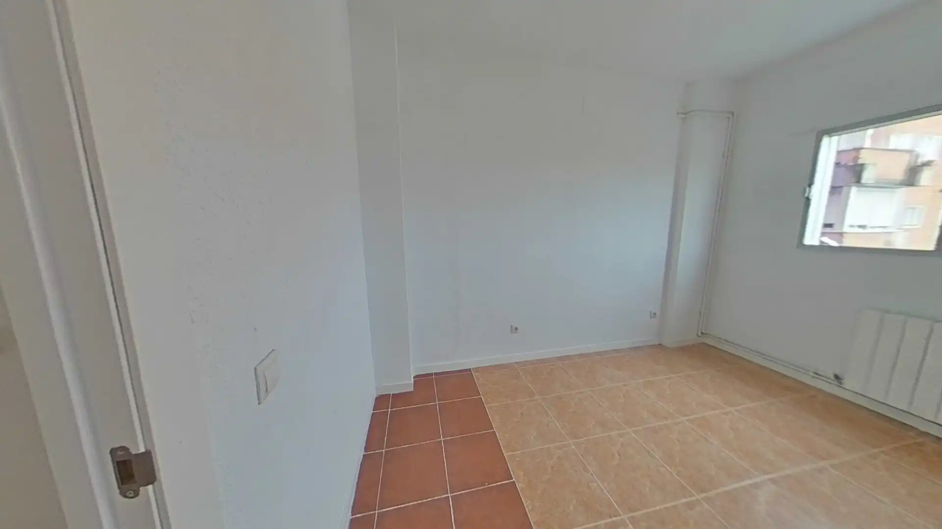 Bedroom of Flat for sale in Madrid