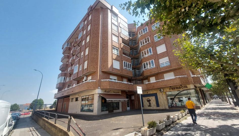 Photo 1 of Flat for sale in Avenida de Mariano Andrés, La Asunción - La Inmaculada, León