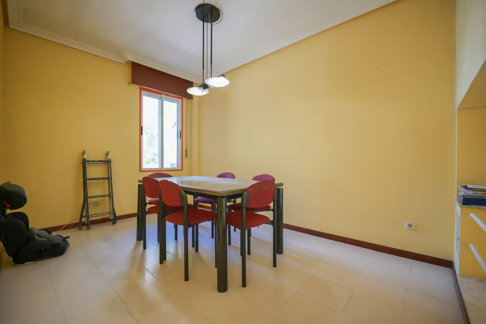 Adosado con piscina en venta en Calle Mariano de los Cobos 76, imagen 8