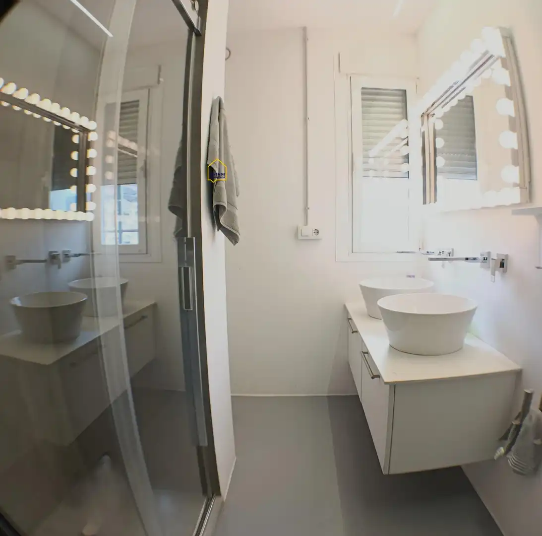 Badezimmer von Wohnung zum Verkauf in Lorca mit Abstellraum und Balkon