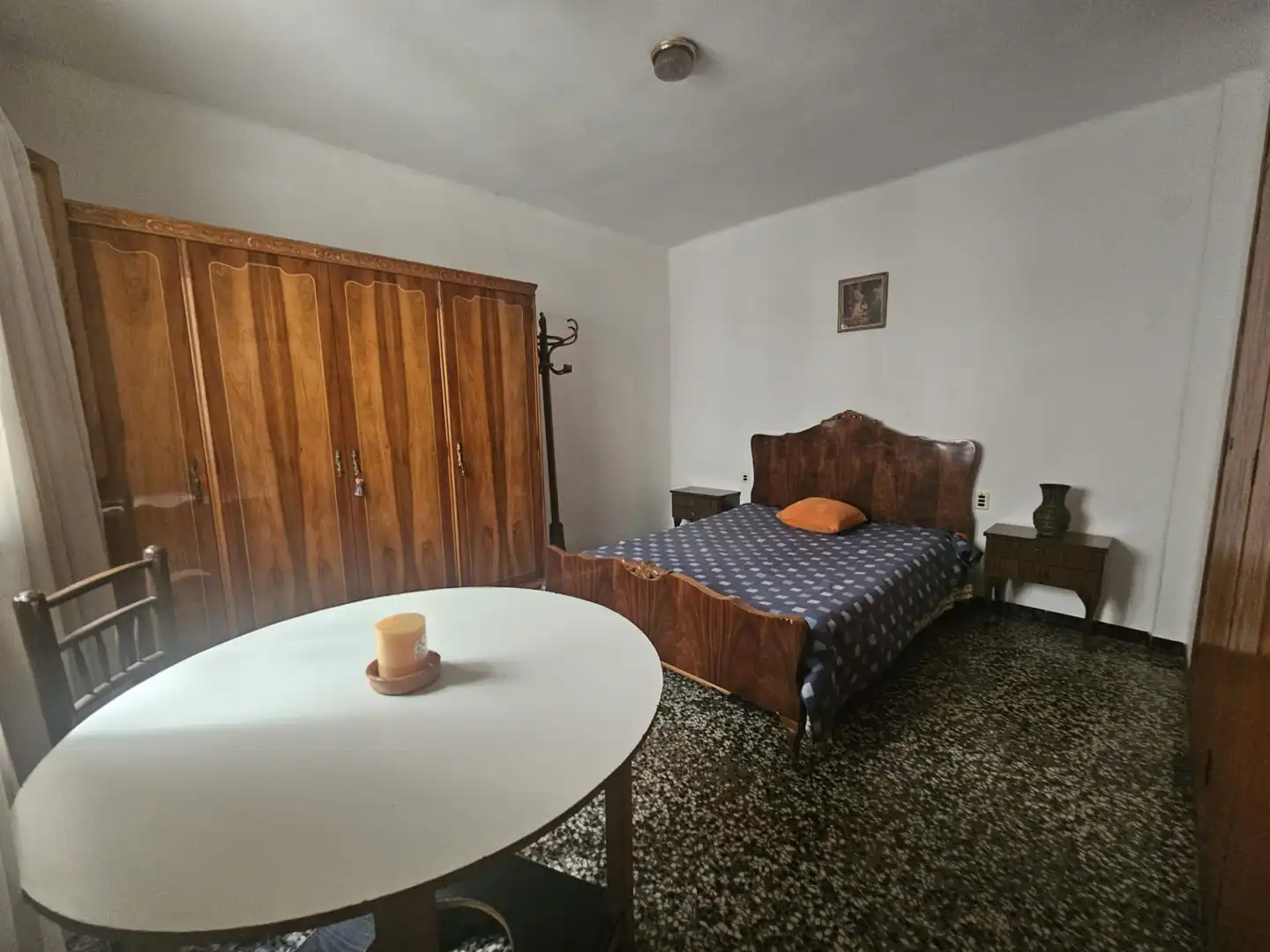 Habitación de Piso en venta en Castellón de la Plana / Castelló de la Plana con Trastero, Amueblado y Horno