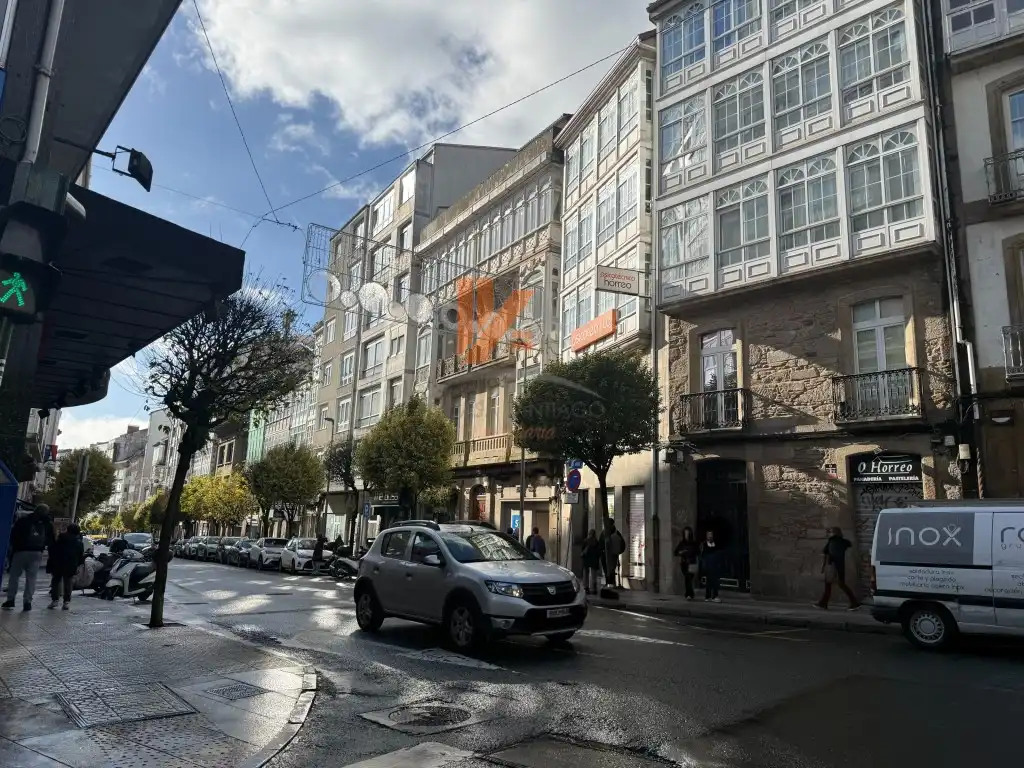 Außenansicht von Garage zum Verkauf in Santiago de Compostela 