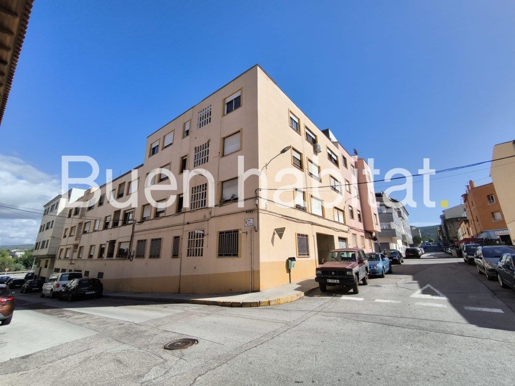 Vista exterior de Pis en venda en Sant Joan de Moró