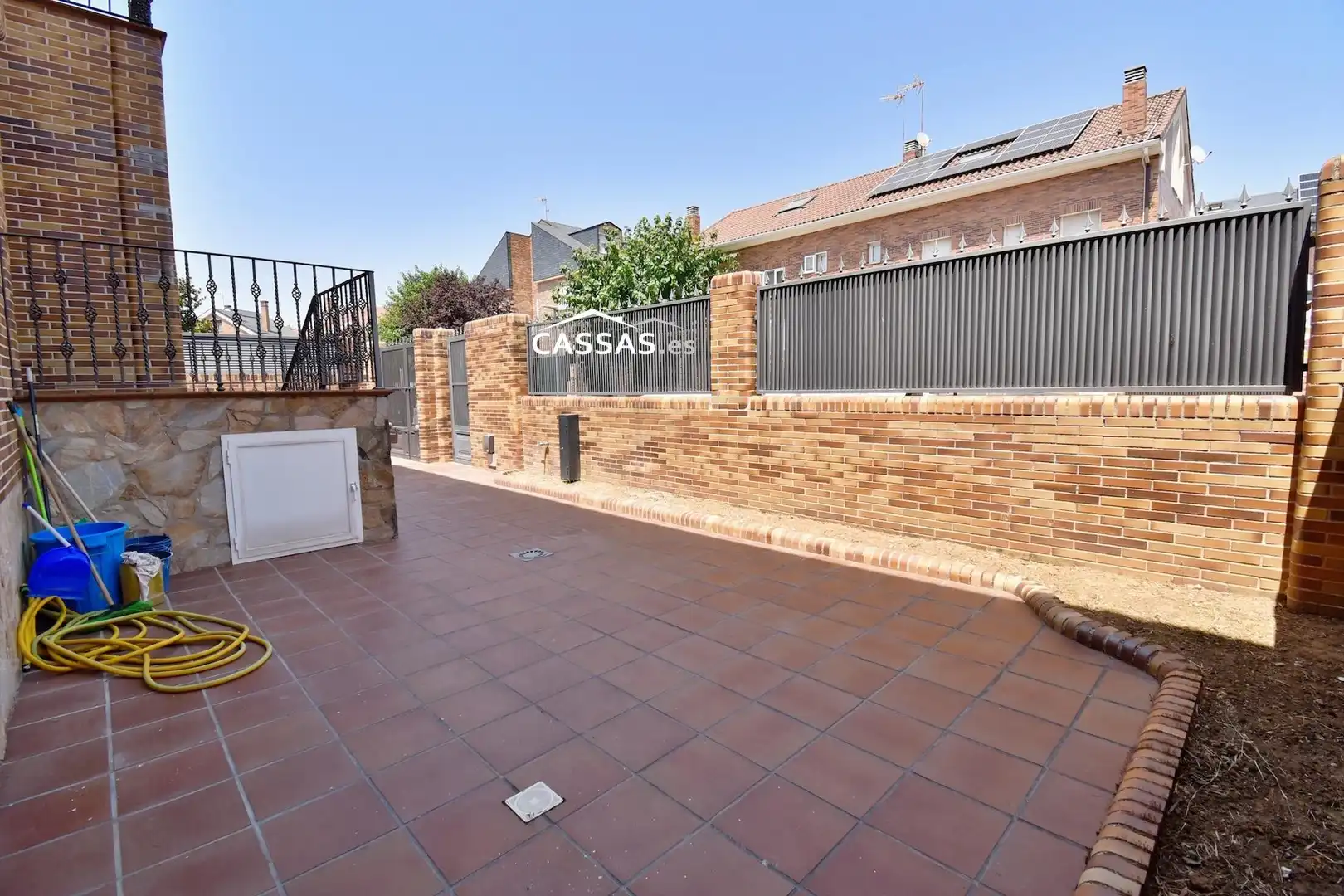 Vista exterior de Casa adosada en venda en Torrejón de Ardoz amb Aire condicionat, Calefacció i Parquet