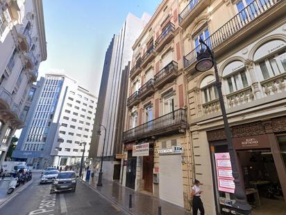 Vista exterior de Pis en venda en  Valencia Capital amb Balcó