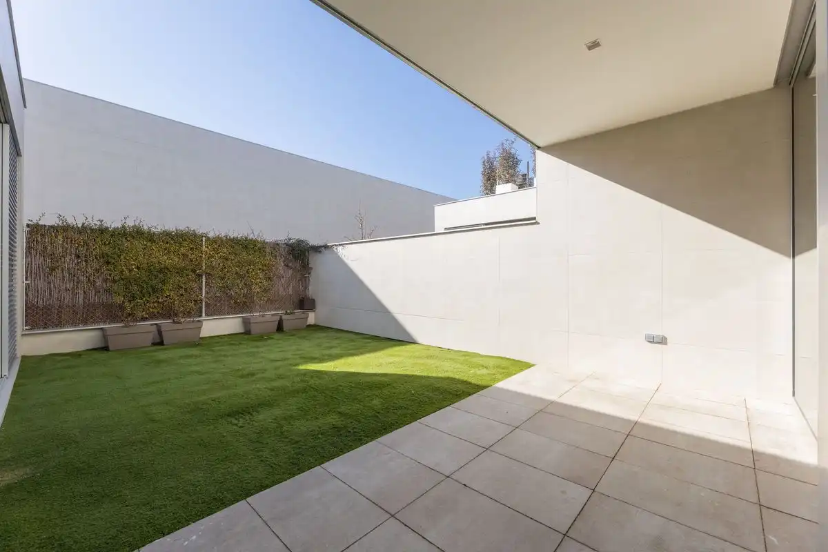 Terraced house with terrace for sale in Calle del Camino Ancho, imagen 18