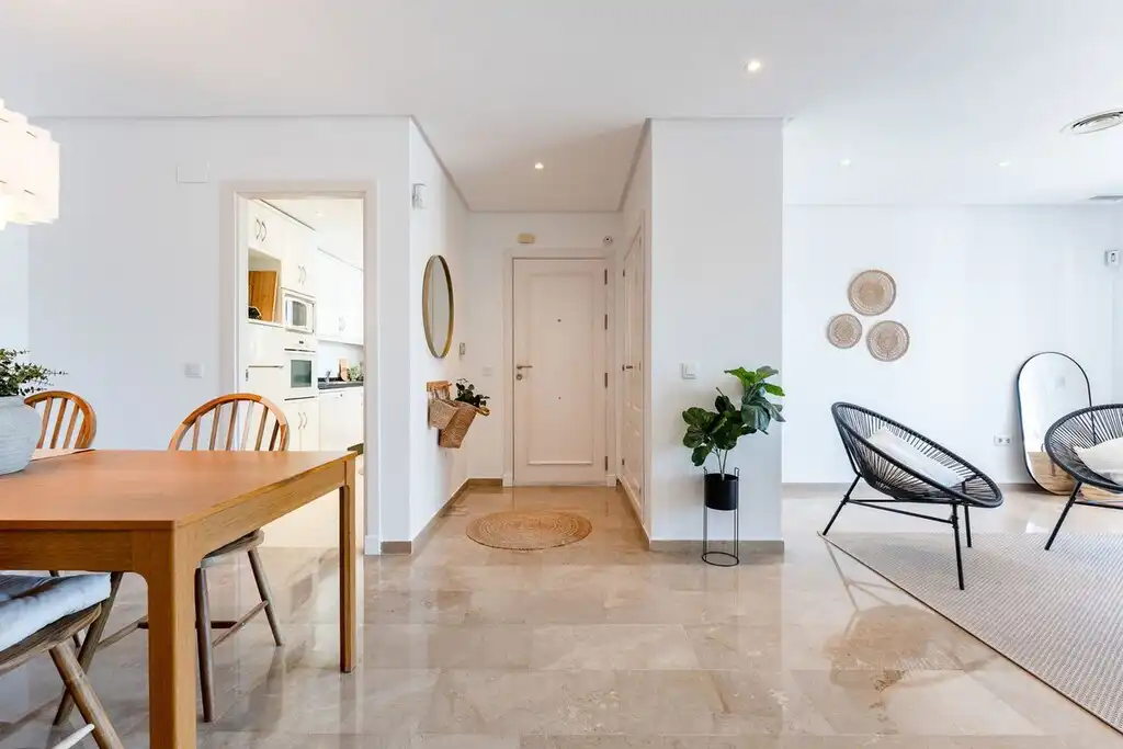 Apartment with pool for sale in Torrequebrada, imagen 7