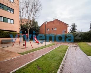 Pis en venda a Calle Tint&#xED;n y Mil&#xFA;, Alameda de Osuna