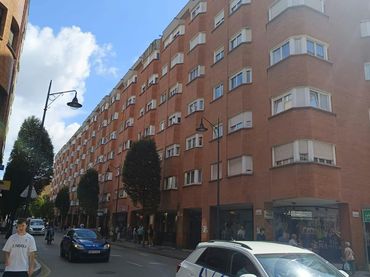 Pis amb ascensor de lloguer a Av de Galicia