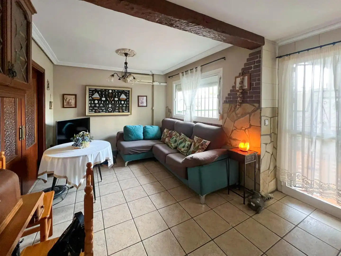 Sala d'estar de Casa o xalet en venda en Mijas amb Jardí privat, Terrassa i Traster