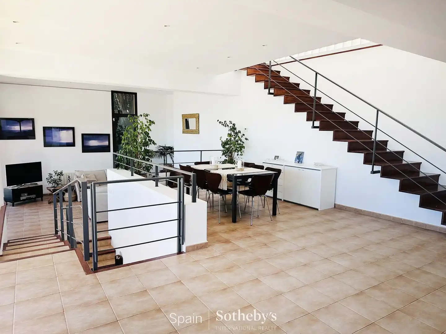 Menjador de Casa o xalet en venda en Sitges amb Aire condicionat, Calefacció i Jardí privat