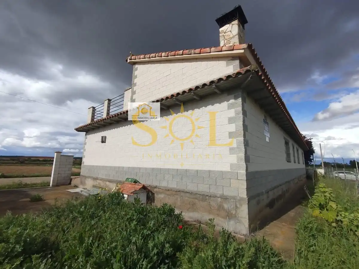 Casa o chalet en venta en Quintana del Marco con Calefacción y Parquet