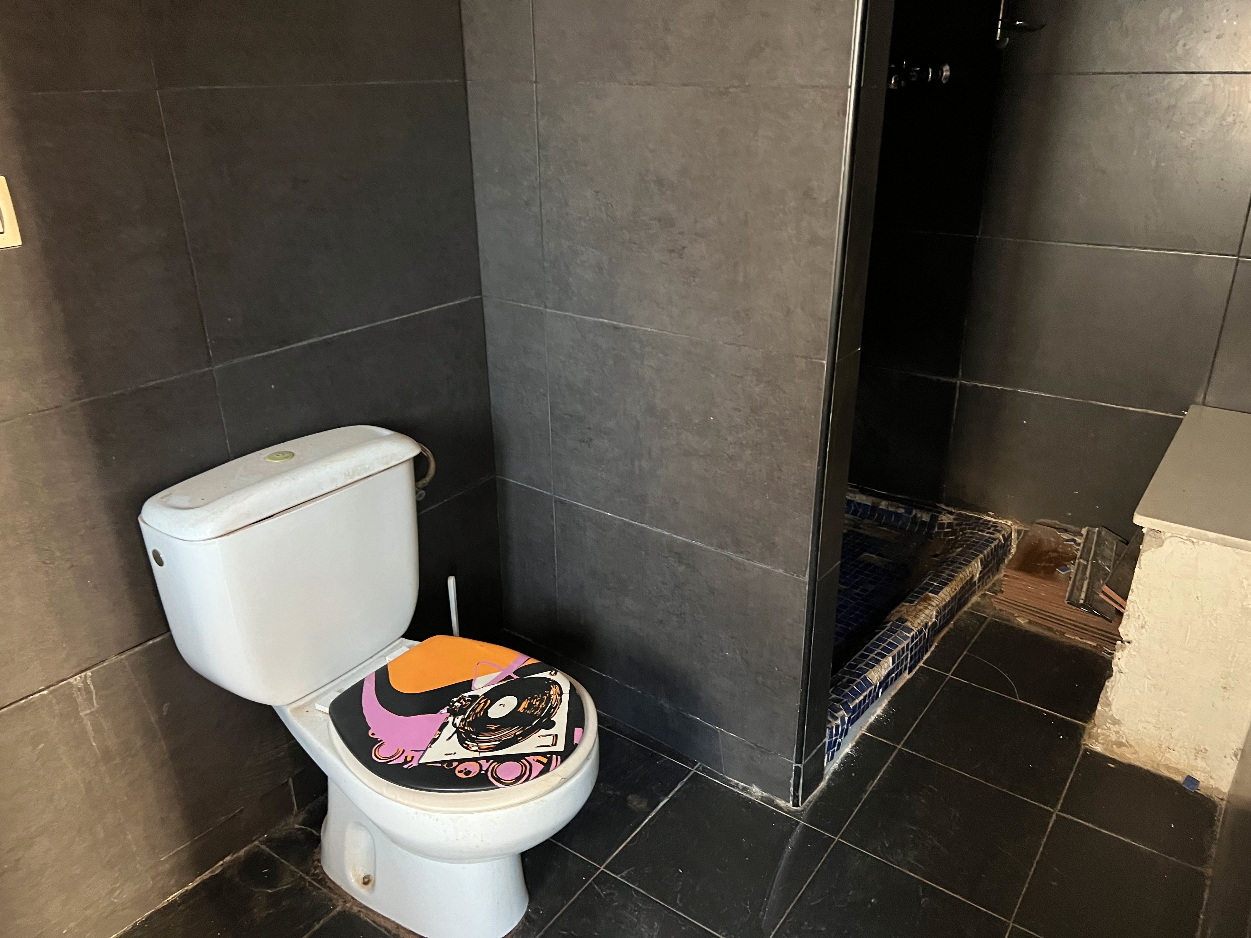 Bathroom of Flat for sale in Fuenllana