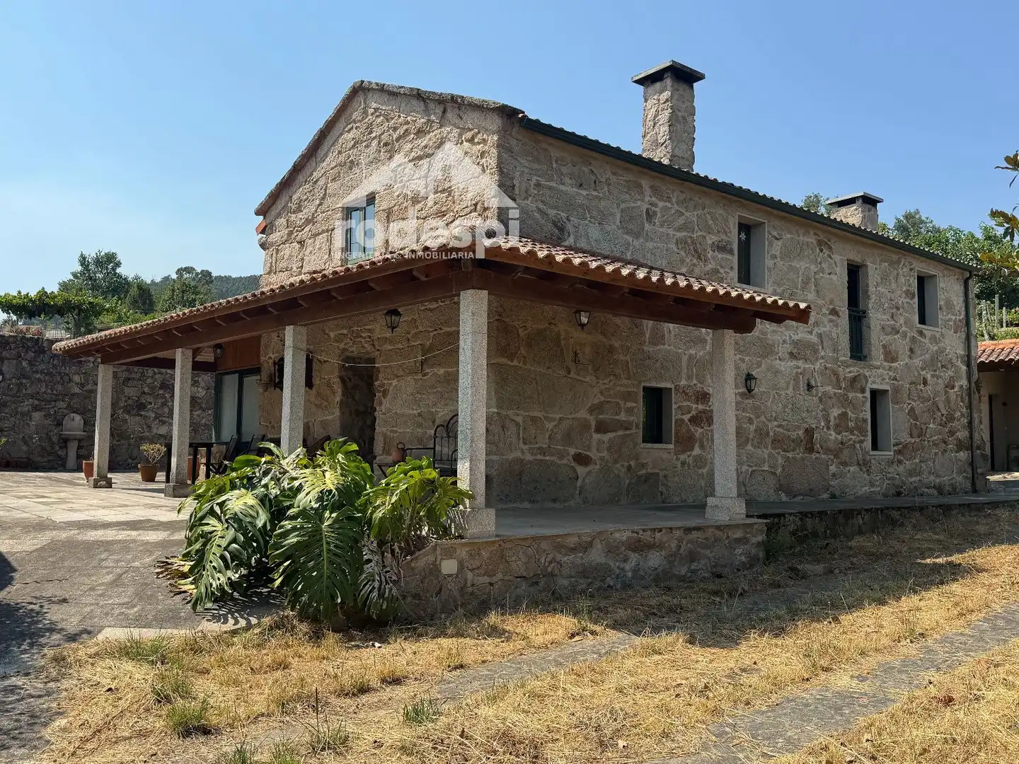 Vista exterior de Casa o chalet en venta en As Neves   con Calefacción, Trastero y Piscina