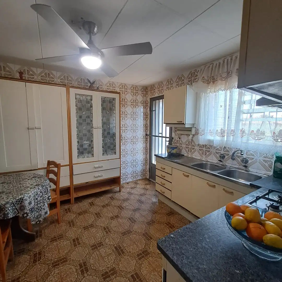 Casa amb terrassa en venda a Castellbisbal, imagen 5