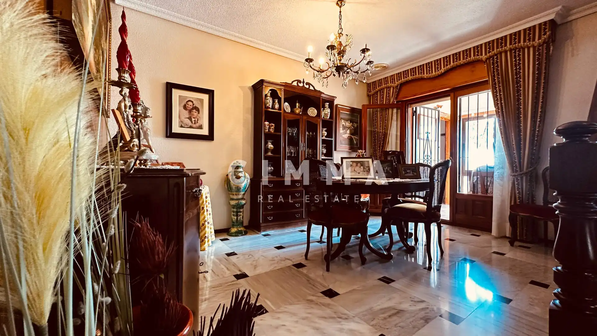 Comedor de Casa o chalet en venta en La Nucia con Aire acondicionado, Calefacción y Jardín privado