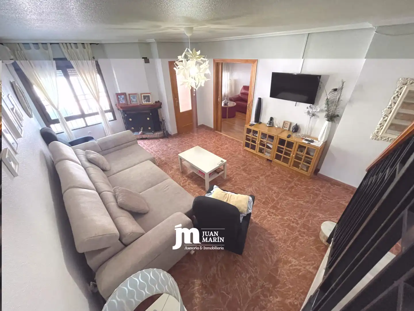 Sala d'estar de Casa adosada en venda en Cieza amb Terrassa, Traster i Piscina comunitària