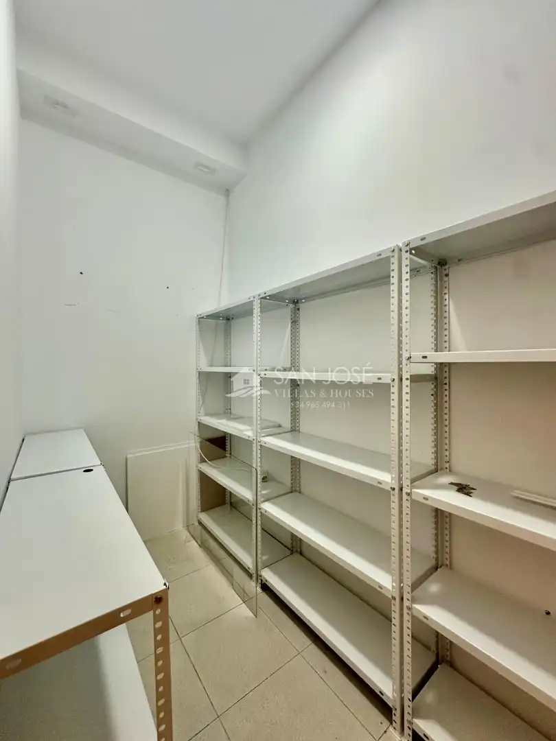 Commercial properties for rent in Aspe  with Air Conditioner and Furnished