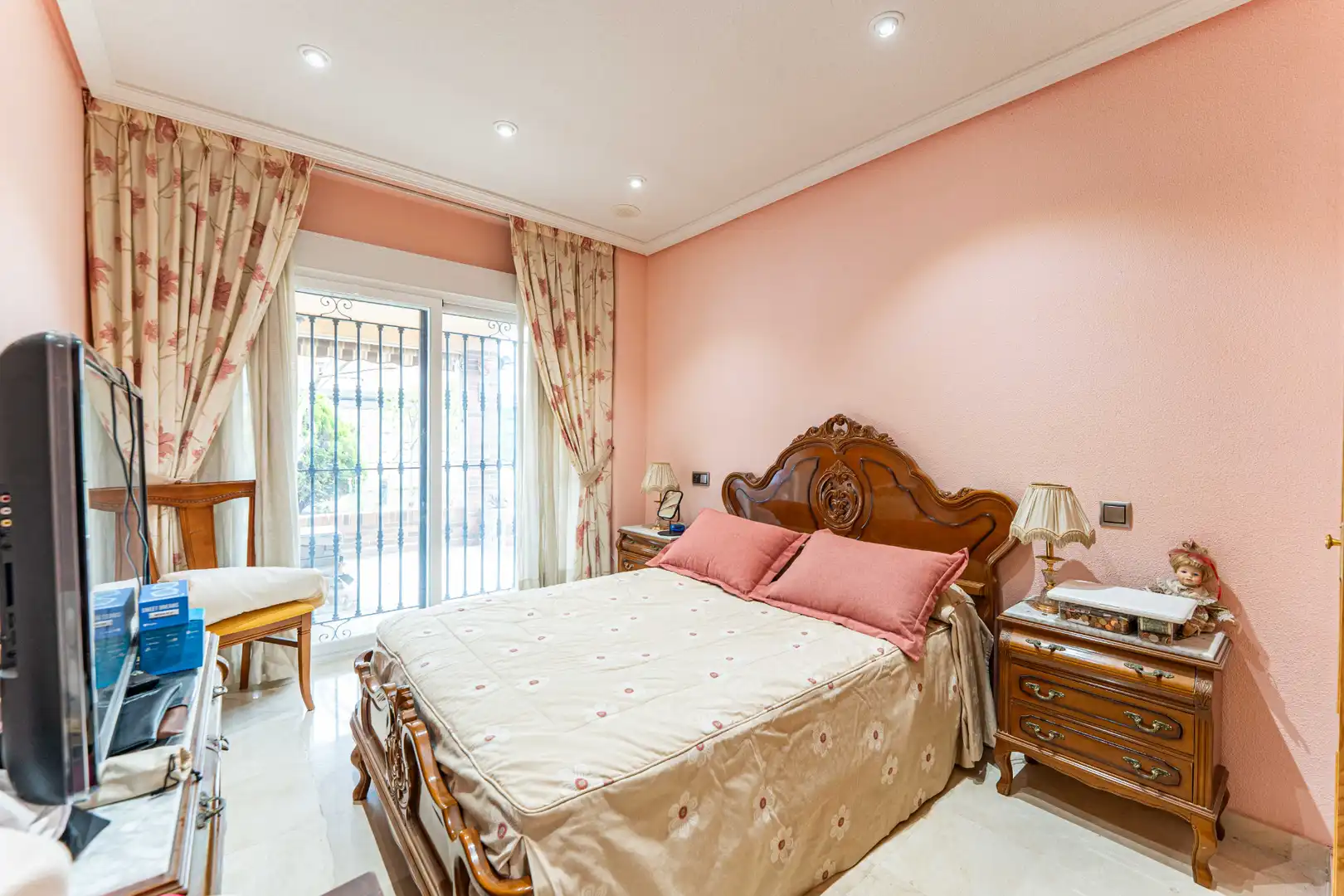 Dormitori de Casa o xalet en venda en Serranillos del Valle amb Aire condicionat, Calefacció i Jardí privat