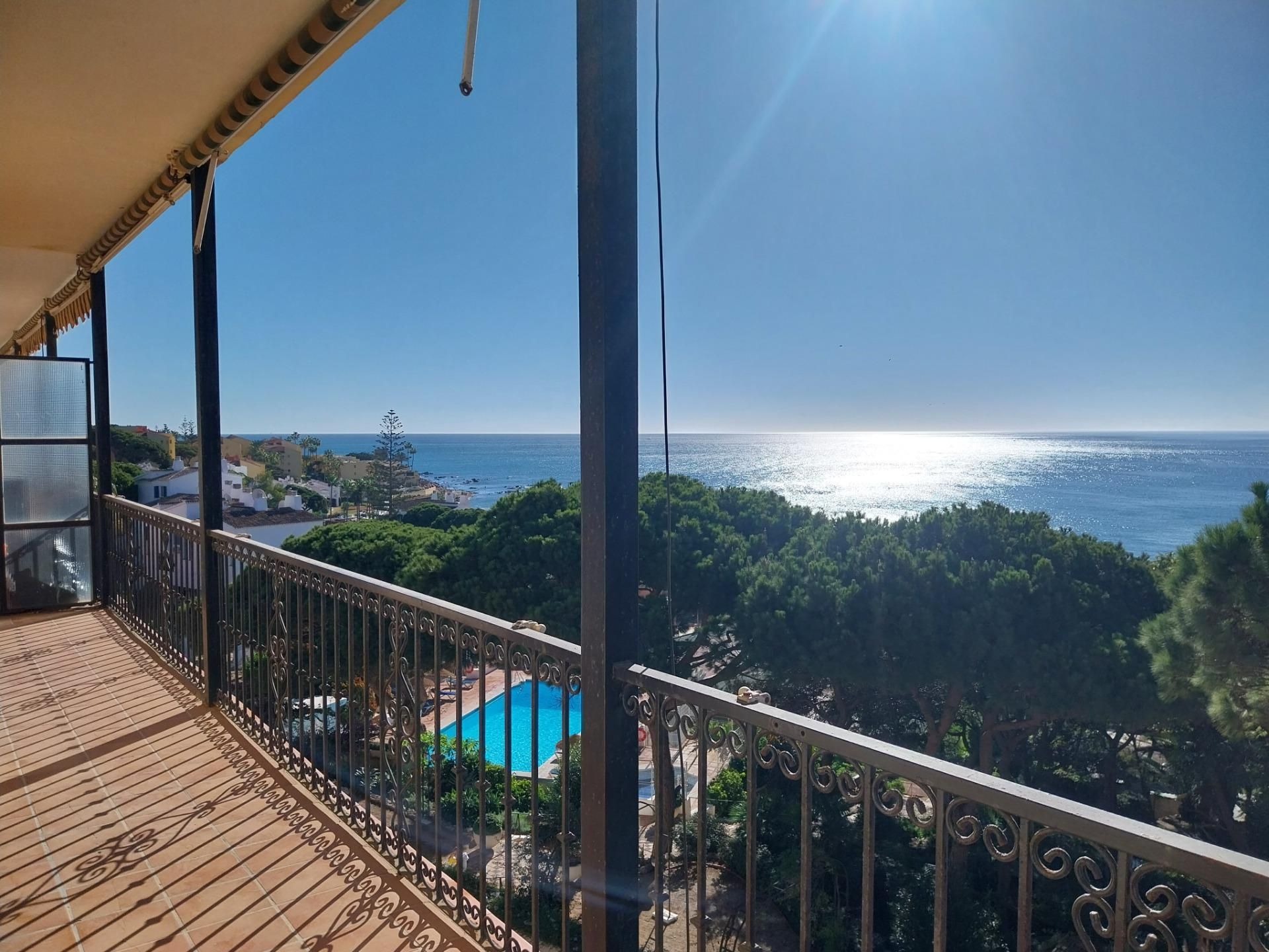 Dormitori de Apartament en venda en Mijas amb Jardí privat, Terrassa i Balcó