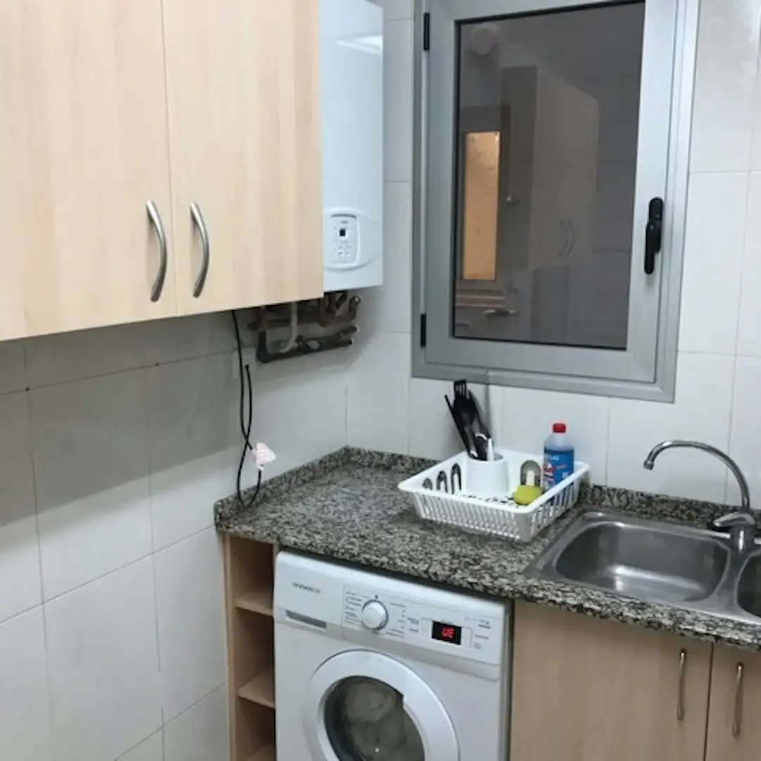 Kitchen of Flat for share in Barcelona  with Heating, Furnished and Washing machine