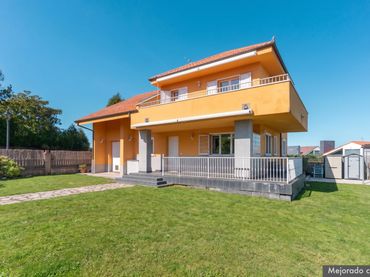 Villa mit Garten zum Verkauf in Lugar REBORIO