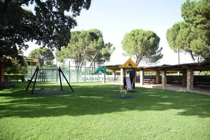 Garden of Flat for sale in Villaviciosa de Odón  with Heating, Private garden and Terrace