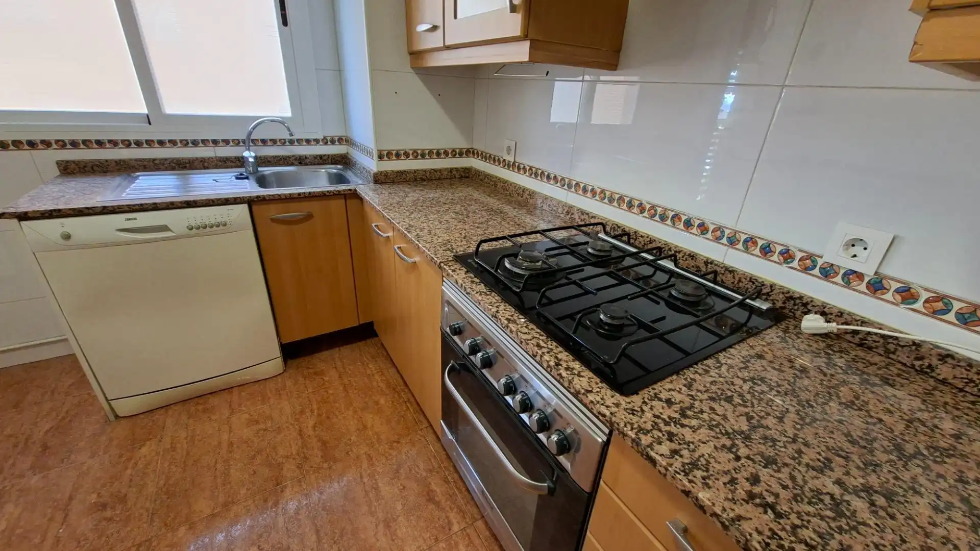 Kitchen of Flat for sale in Alicante / Alacant  with Terrace and Storage room