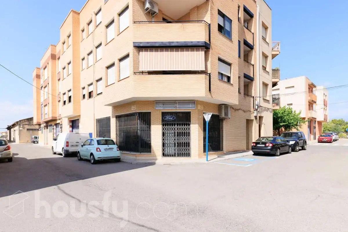 Vista exterior de Pis en venda en Tortosa amb Aire condicionat, Terrassa i Traster