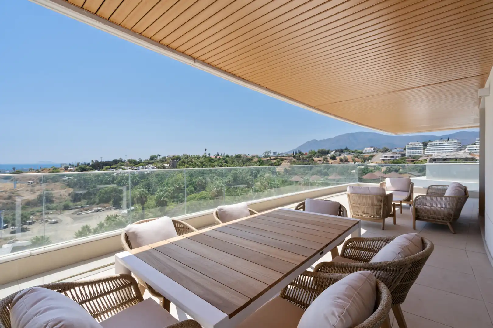 Apartamento con terraza en venta en Selwo, imagen 9